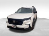 New 2025 Honda Pilot Black Edition image 3