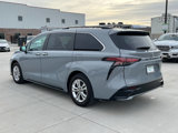 Used 2023 Toyota Sienna XSE w/ XSE Plus Package image 5