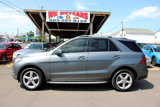 Used 2017 Mercedes-Benz GLE 350 w/ Premium 2 Package image 3
