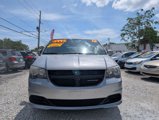 Used 2016 Dodge Grand Caravan SE image 2