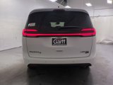 New 2025 Chrysler Pacifica Limited image 3