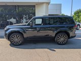 Used 2025 Lexus GX 550 image 2