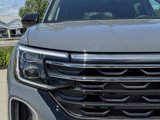 New 2025 Volkswagen Atlas Peak Edition SE image 3