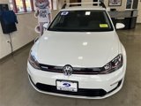 Used 2016 Volkswagen e-Golf SE w/ DC Fast Charging Package image 2