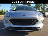 Used 2022 Ford Escape SEL image 2