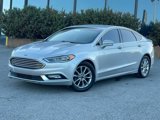Used 2017 Ford Fusion SE w/ Fusion SE Technology Package image 5