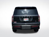 New 2025 Nissan Armada SL w/ Captain's Chari Seat Package image 4
