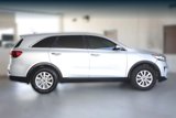 Used 2019 Kia Sorento L image 6