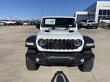 New 2025 Jeep Gladiator Rubicon w/ Convenience Group image 2