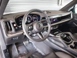 Used 2025 Porsche Cayenne Turbo image 4