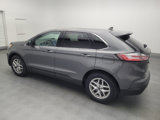 Used 2023 Ford Edge SEL image 3