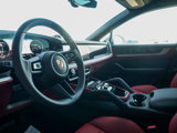 New 2025 Porsche Cayenne Coupe image 4