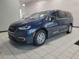 New 2025 Chrysler Pacifica Select image 3