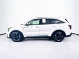 Used 2024 Kia Sorento S image 4