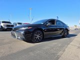 Used 2024 Toyota Camry SE image 3