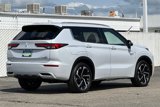 New 2025 Mitsubishi Outlander SEL image 6