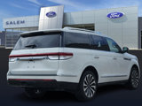 Used 2023 Lincoln Navigator Reserve image 4