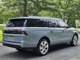 New 2025 Lincoln Navigator L Reserve image 3