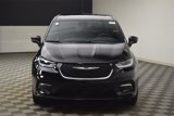 New 2025 Chrysler Pacifica Select image 2