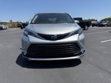 New 2025 Toyota Sienna XLE image 2