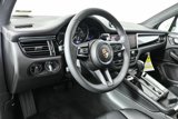 Certified 2025 Porsche Macan image 4