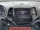 Used 2021 Jeep Cherokee Latitude Plus image 4