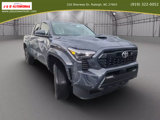 Used 2025 Toyota Tacoma Limited image 5