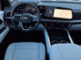 New 2025 Chevrolet Suburban Premier image 4