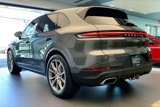 Certified 2024 Porsche Cayenne image 3