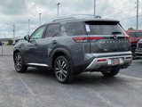 New 2025 Nissan Pathfinder Platinum image 6