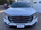 Used 2023 GMC Terrain SLT image 3