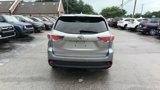 Used 2016 Toyota Highlander XLE image 4