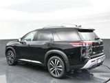 New 2025 Nissan Pathfinder Platinum image 3