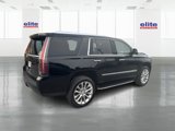 Used 2018 Cadillac Escalade Luxury image 3
