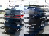 Used 2023 Chrysler Pacifica Touring-L image 5