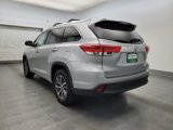 Used 2018 Toyota Highlander XLE image 5