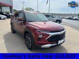 Used 2025 Chevrolet TrailBlazer LT image 3