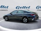 New 2025 Hyundai Elantra SEL image 4