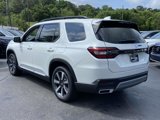 New 2025 Honda Pilot Touring image 3
