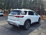 New 2025 Nissan Pathfinder SL w/ SL Premium Package image 5