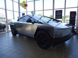 Used 2024 Tesla Cybertruck AWD Crew Cab image 5