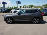 Used 2022 Volvo XC60 B5 Momentum w/ Climate Package image 4
