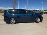 New 2025 Chrysler Pacifica Select image 5