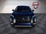 Used 2022 Mitsubishi Outlander SE image 2