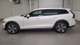 Used 2023 Volvo V60 B5 Cross Country Plus image 3