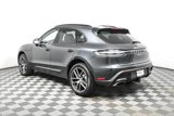 Used 2025 Porsche Macan image 3
