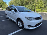 Used 2019 Chrysler Pacifica Touring-L image 3