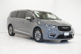 Used 2023 Chrysler Pacifica Limited image 4