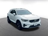 Used 2024 Volvo XC40 B5 Core image 3