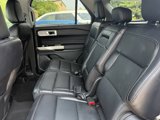 Used 2023 Ford Explorer Limited image 3